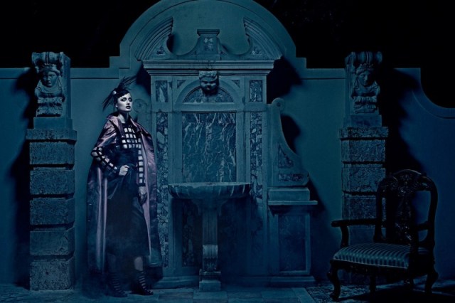 Venice_Bonnet_2654_r1flatweb-800x533